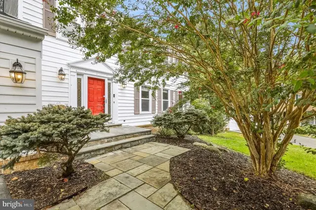 13656 Spinning Wheel Dr, Germantown