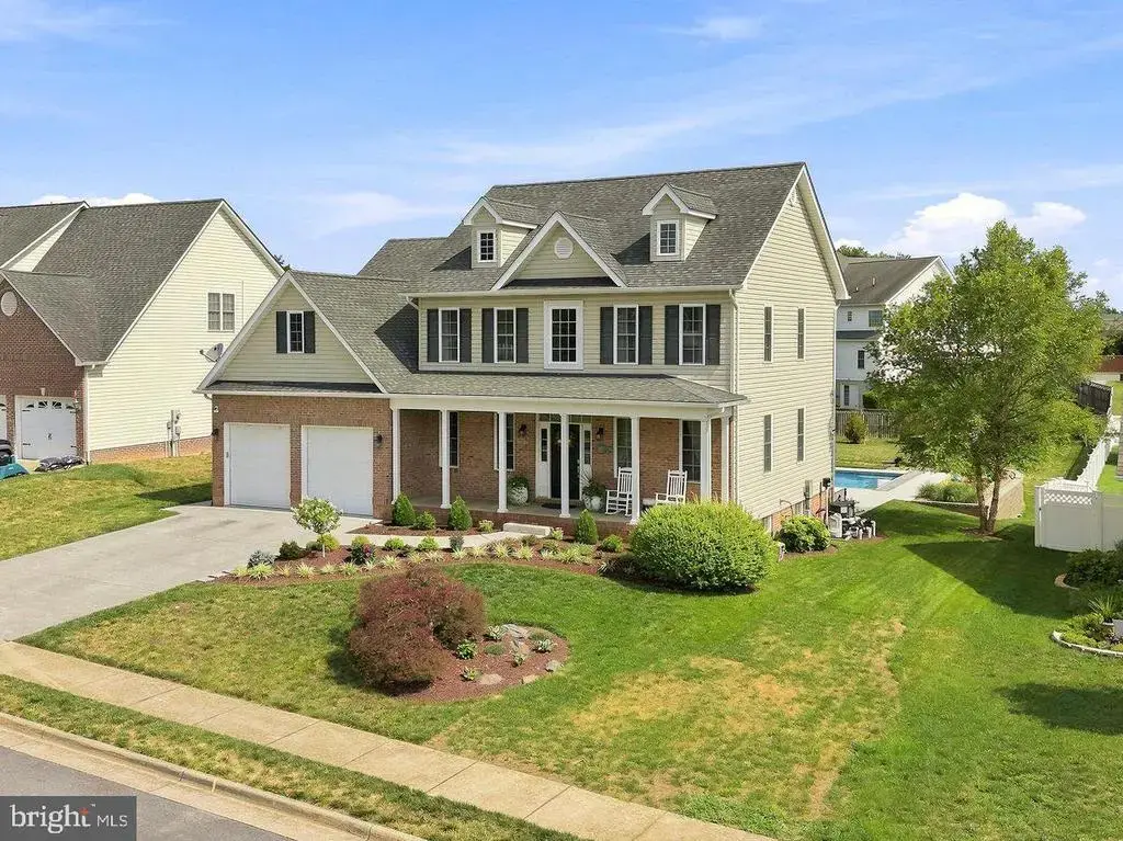 107 Cahille Dr, WINCHESTER