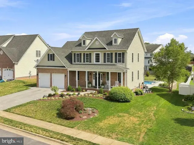 107 Cahille Dr, Winchester