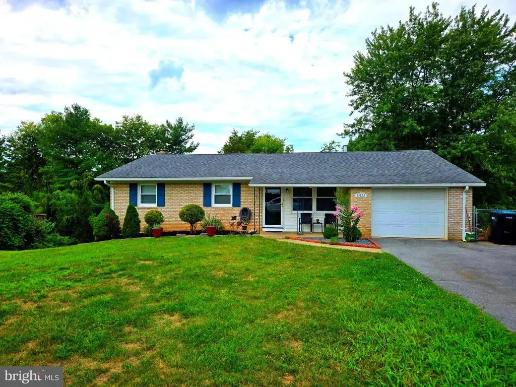 13822 Northcrest Rd, HAGERSTOWN