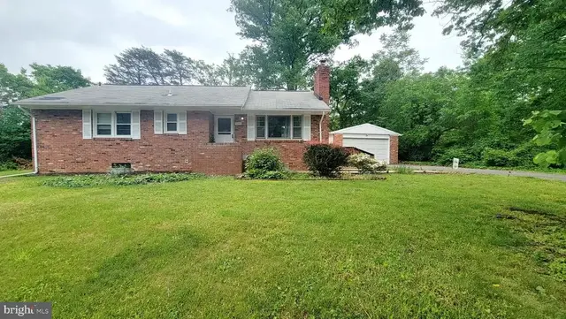 5901 Brookland Rd, Alexandria