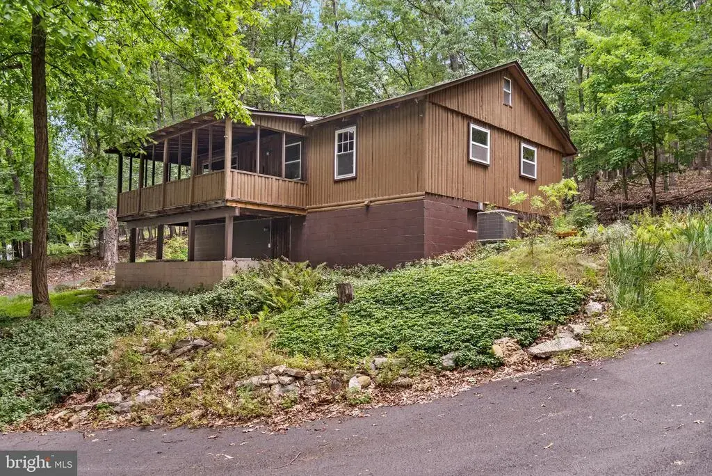 964 Valley View Rd, HARPERS FERRY