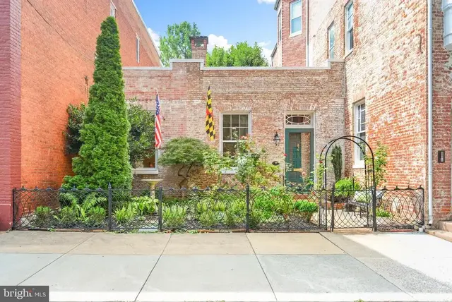 102 E 2nd St, Frederick