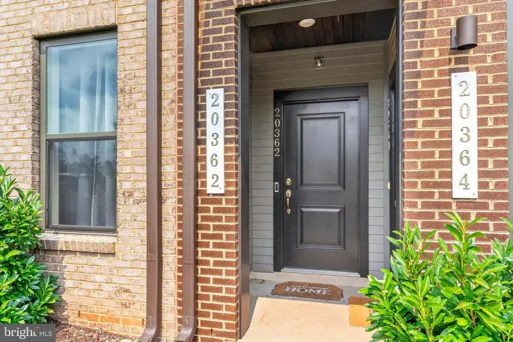 20362 Newfoundland Sq, ASHBURN