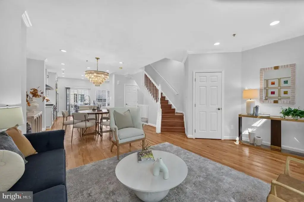715 G St Sw, WASHINGTON