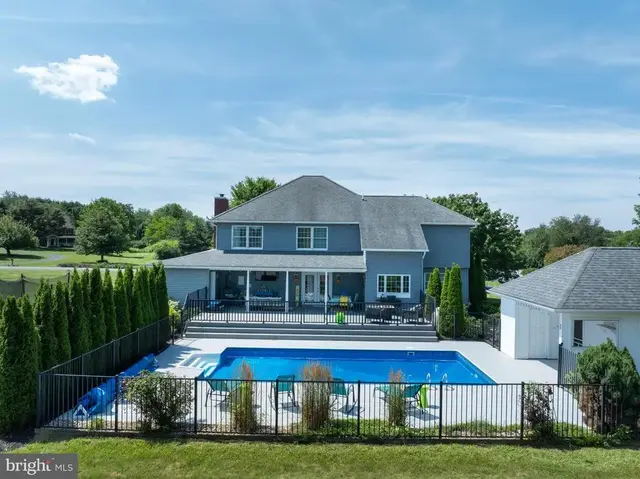 532 Kristina Cir, State College