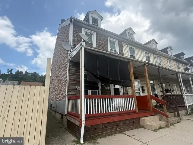 613 S Front St, Steelton