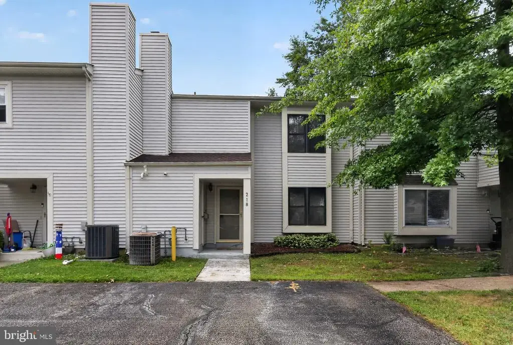 218 Deerpark Ct, MARLTON
