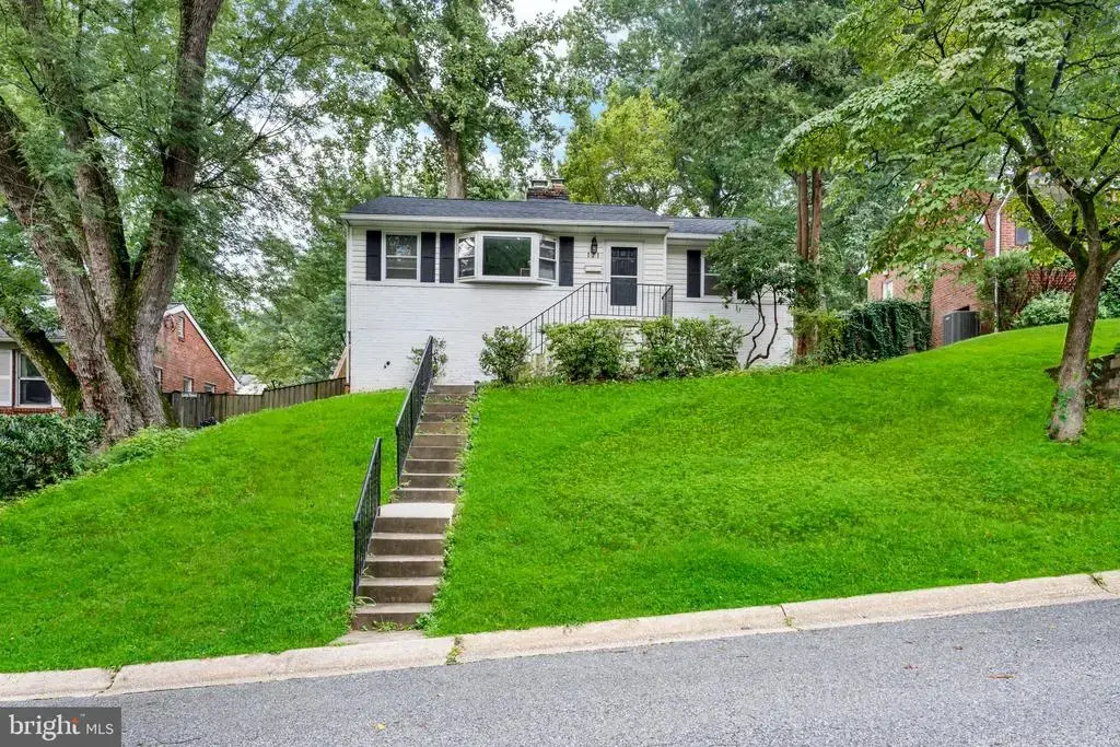 121 Whitmoor Ter, SILVER SPRING
