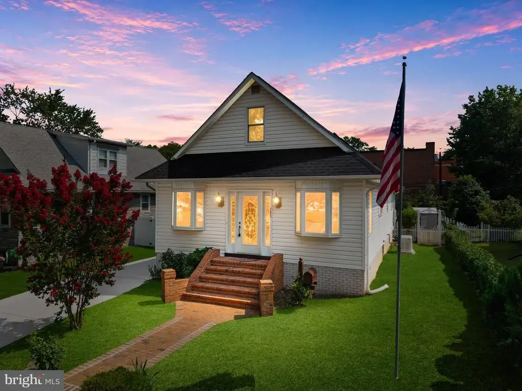 245 S Logan Ave, AUDUBON