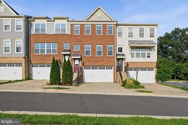 43350 Wayfarer Sq, Chantilly