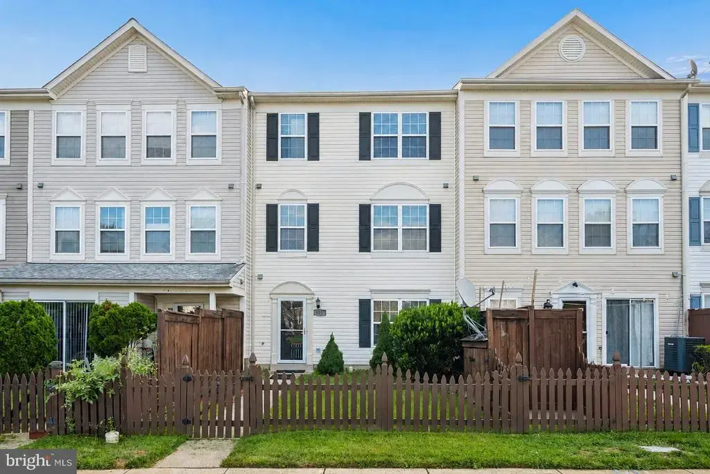 4967 Clarendon Ter, FREDERICK