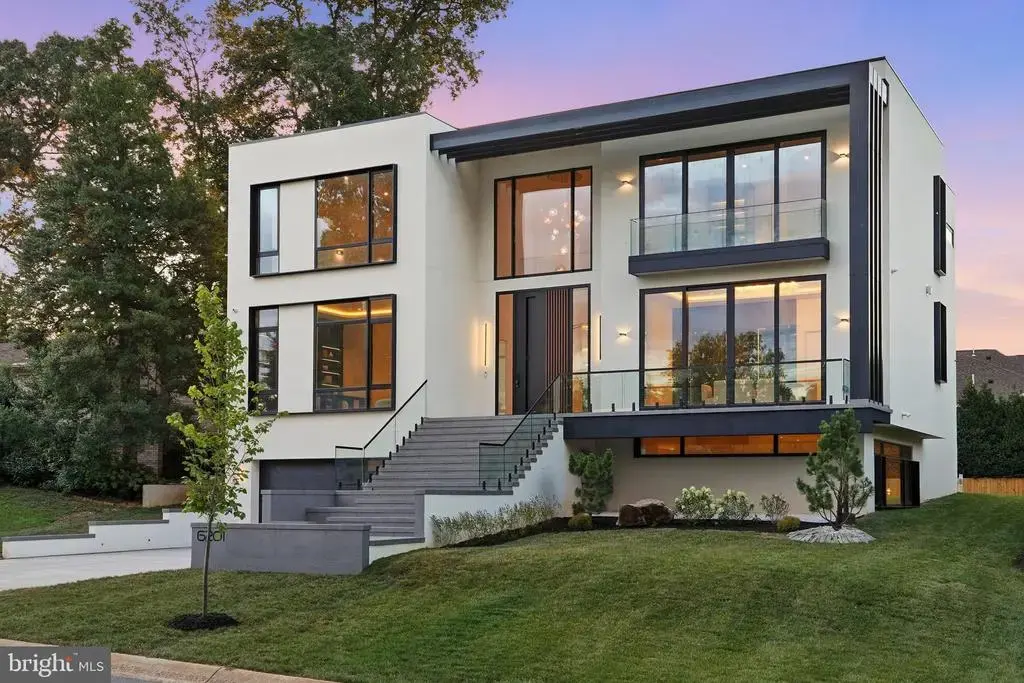 6201 Plainview Rd, BETHESDA