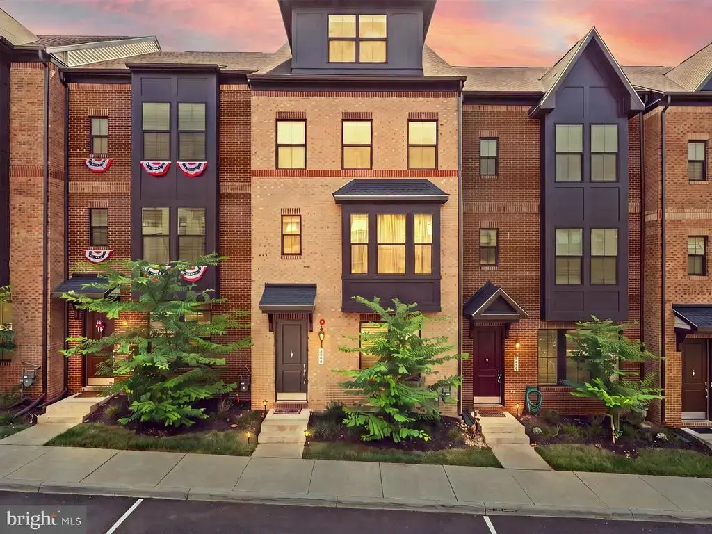 7277 Nittany Ln, ALEXANDRIA