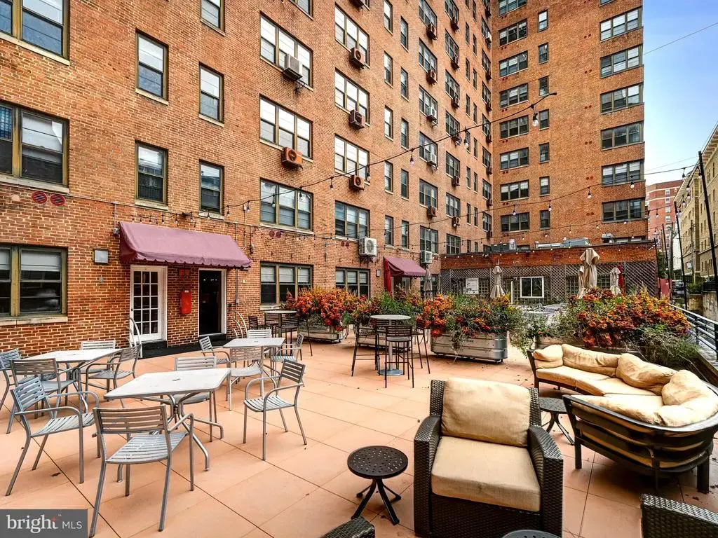 105 39th St W #ph#2, ROLAND PARK