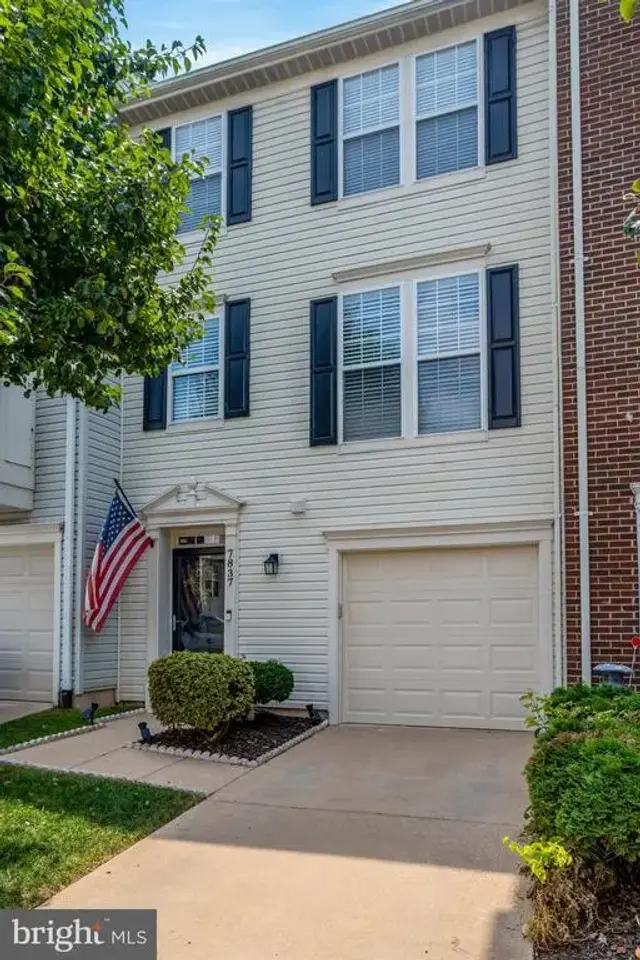 7837 Dogue Indian Cir, Lorton
