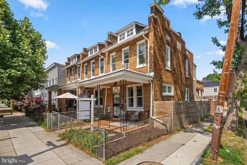1678 Montello Ave Ne, WASHINGTON