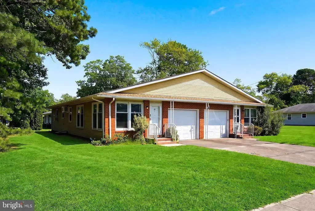 45 Dogwood Rd #8, MANAHAWKIN