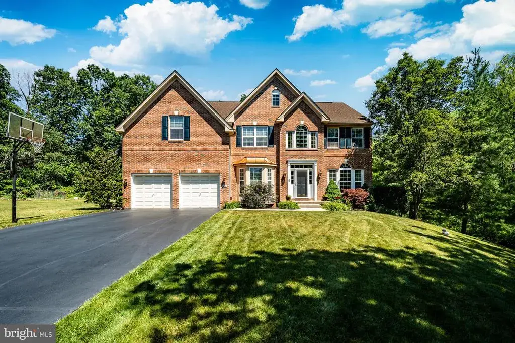 404 Maple Glen Cir, SCHWENKSVILLE