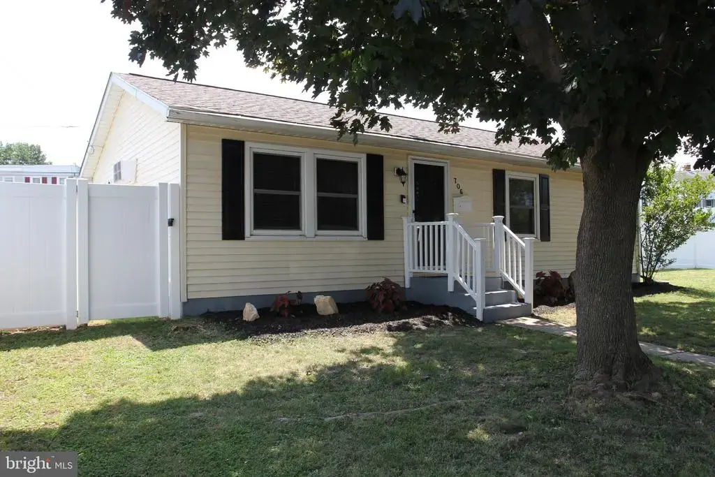 706 Logan St, POTTSTOWN