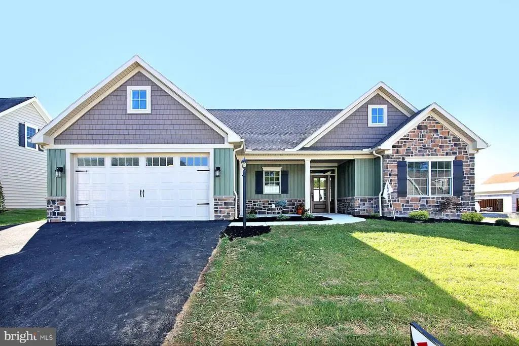 108 Allwein Drive, LEBANON