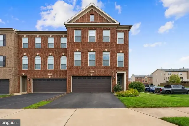 6725 Pinchot Ln, Haymarket