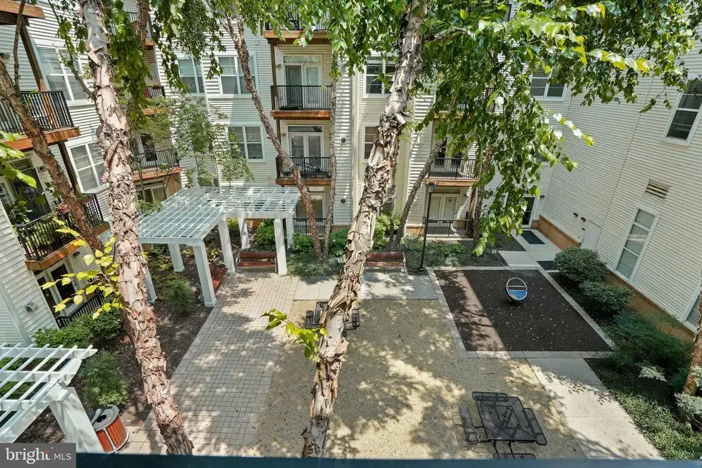1201 E West Hwy #314, SILVER SPRING
