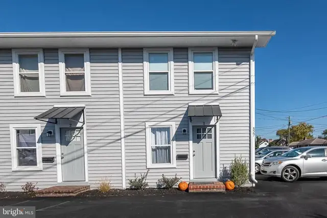 527 Gray Ave #1, Winchester