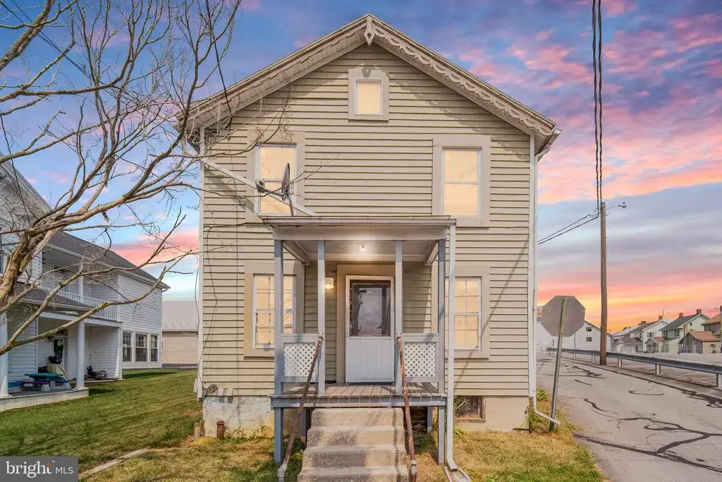 5 W Maple St, EAST PROSPECT