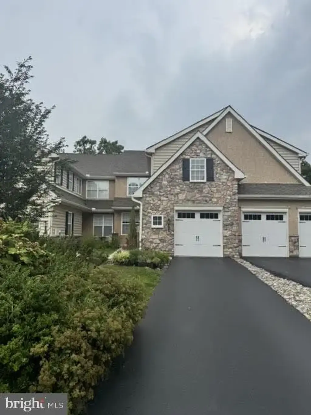 1204 Derry Ln, WEST CHESTER