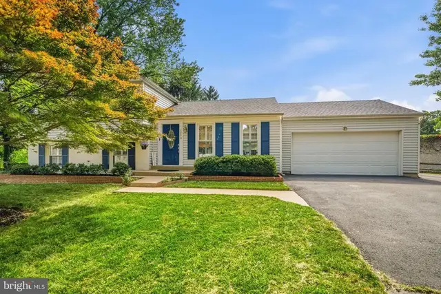 12670 Magna Carta, Herndon