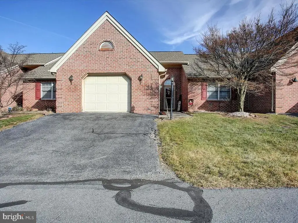 2355 Majestic Court, CHAMBERSBURG