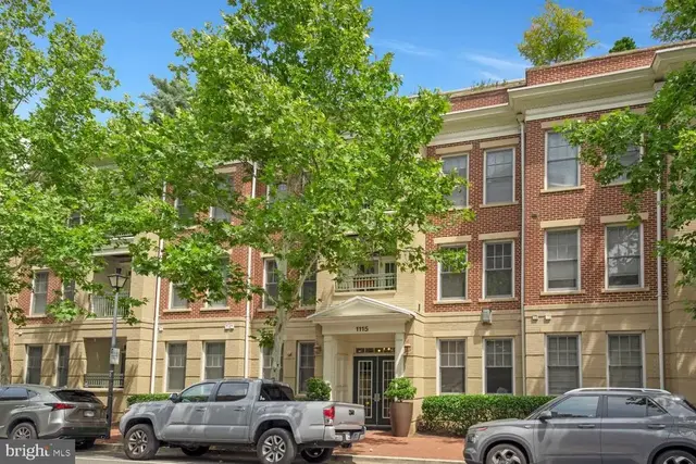1115 Cameron #212, Alexandria