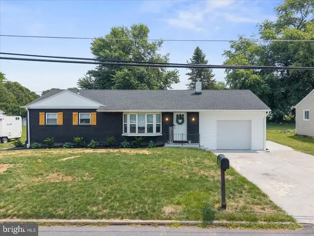7 Ronald Rd, MECHANICSBURG