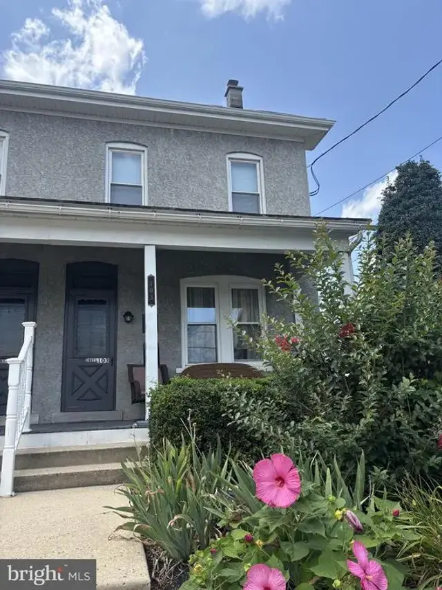103 Main St #2nd Floor, Red Hill