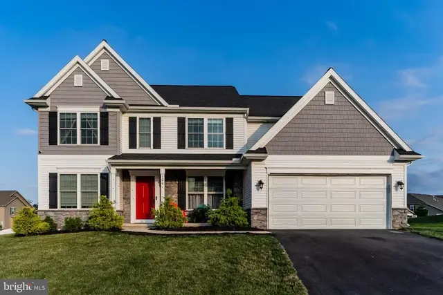 100 S Mountain Dr, Carlisle