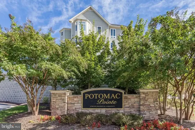 1601 Ladue Ct #101, Woodbridge