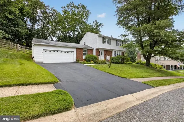40 Fremont Rd, Newark