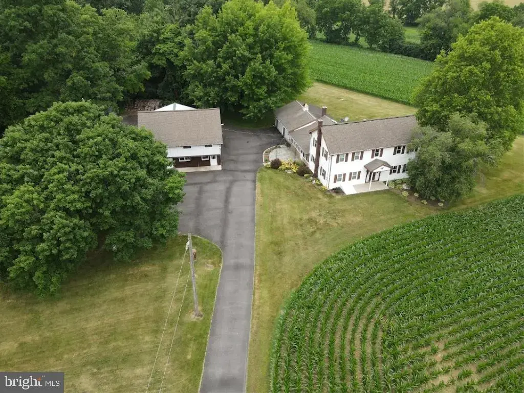 1242 Breneman Rd, MANHEIM