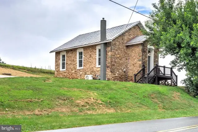 1234 Canadochly Rd, York
