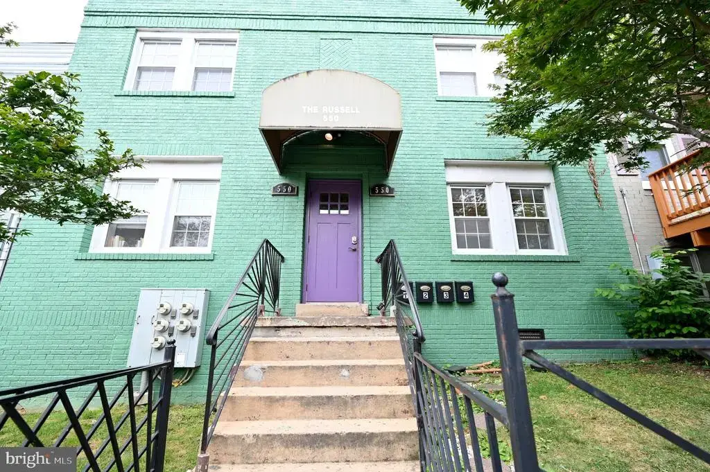 550 Hobart Pl Nw #2, WASHINGTON