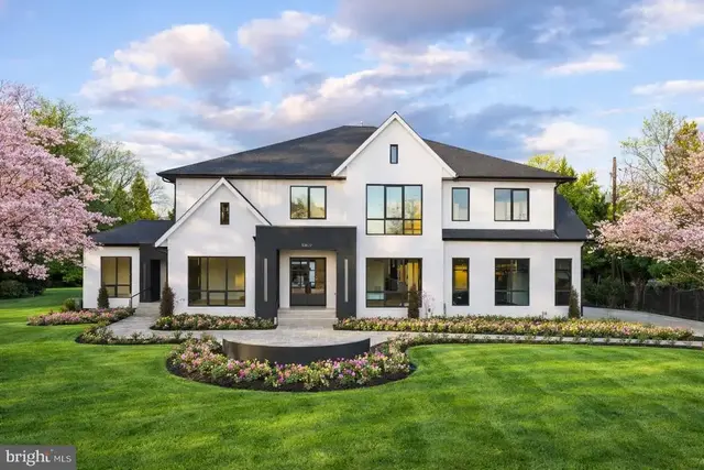10809 South Glen Road, Potomac