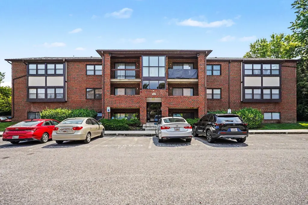 12 Juliet Ln #104, BALTIMORE