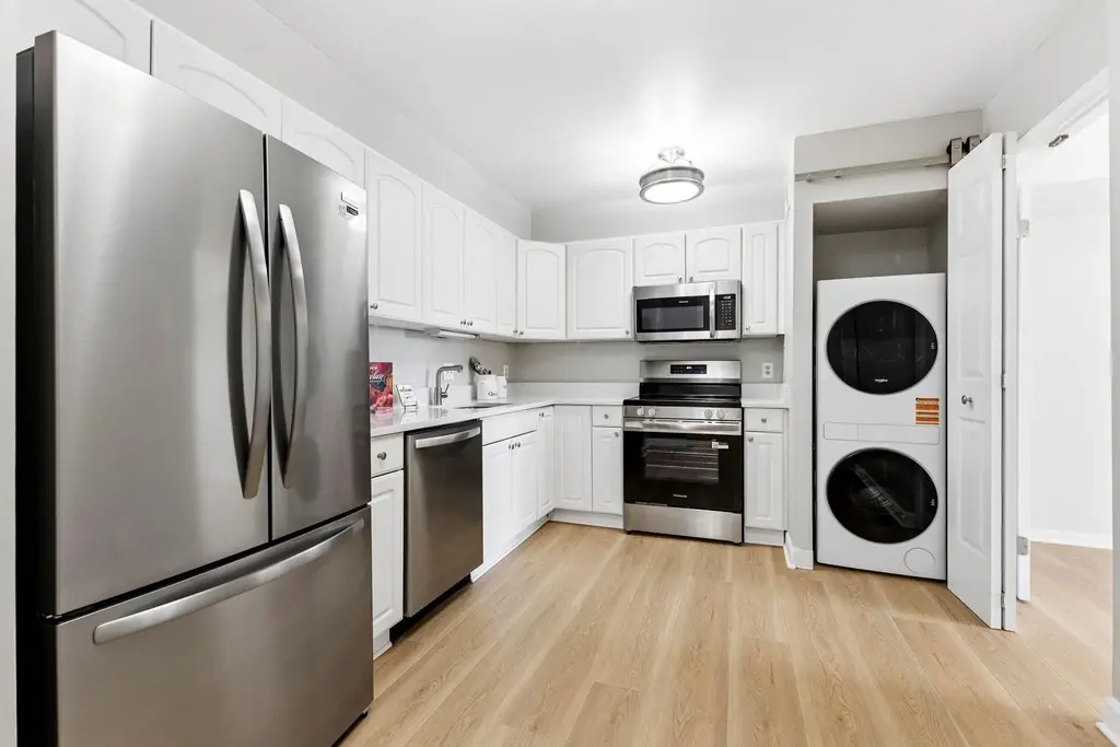 3800 Powell Ln #805, FALLS CHURCH