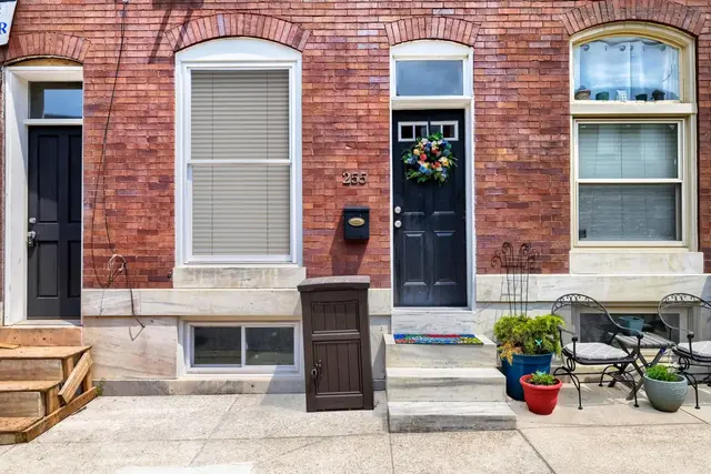 255 S Robinson St, Baltimore