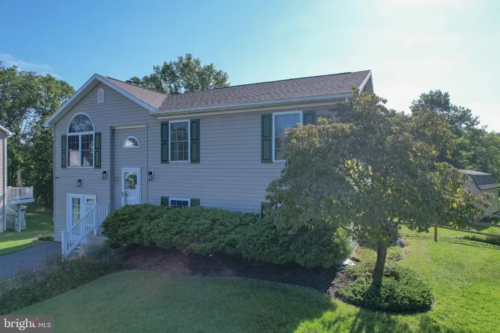 84 Founders Ct, MARTINSBURG