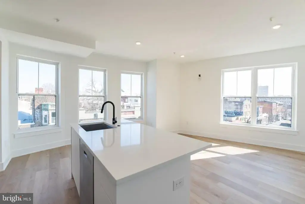 5900 Germantown Ave #9, PHILADELPHIA