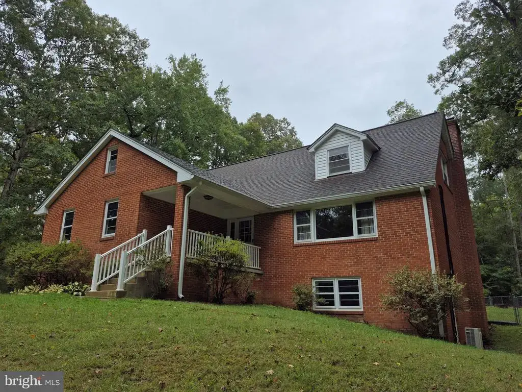 7185 Hawthorne Rd, LA PLATA