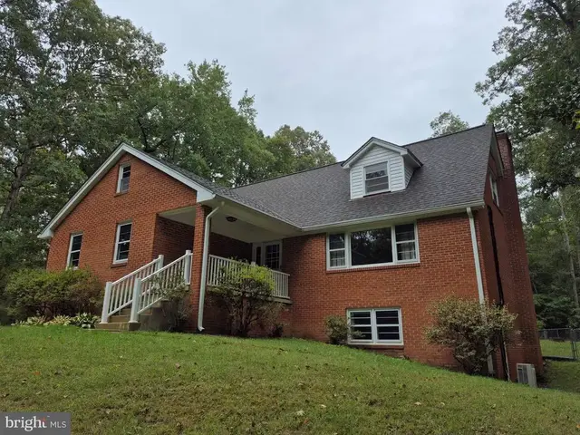 7185 Hawthorne Rd, La Plata