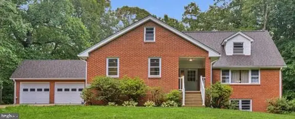 7185 Hawthorne Rd, LA PLATA